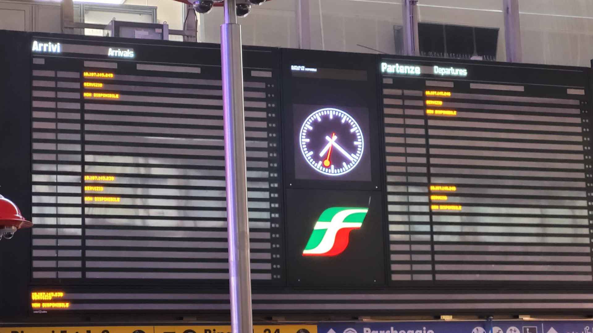 guasto stazione termini tiburtina rete ferroviaria tilt traffico ferroviario sospeso